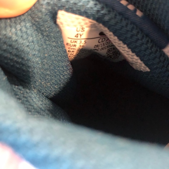 Nike Court Borough Mid 2 Kid’s Shoes - Picture 8 of 8